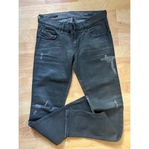 Diesel D.N.A. Release Slim Low Waist Jeans